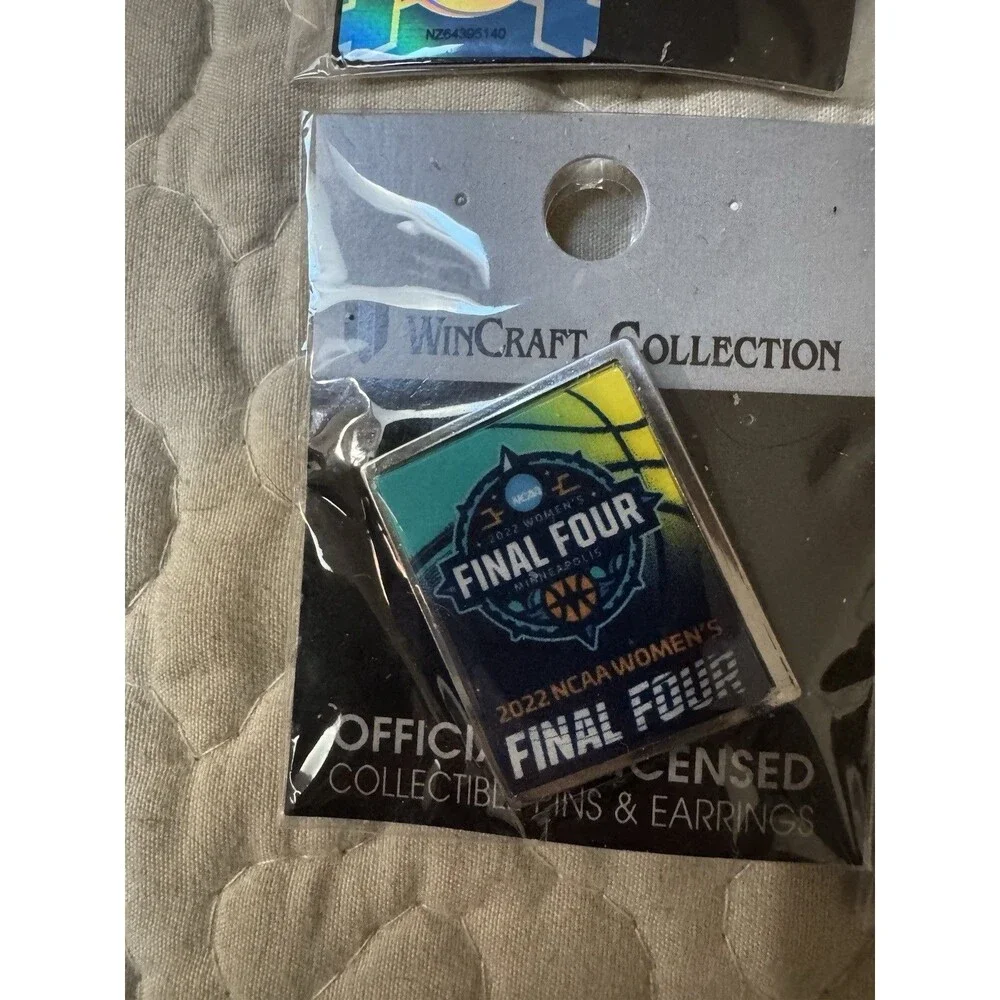 Lot of Six 6 CBS Sports NCAA Basketball Final Four Championship Pins